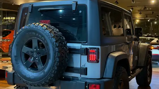 JEEP-WRANGLER-2015