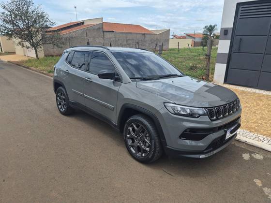 JEEP COMPASS 1.3 T270 TURBO FLEX LONGITUDE AT6