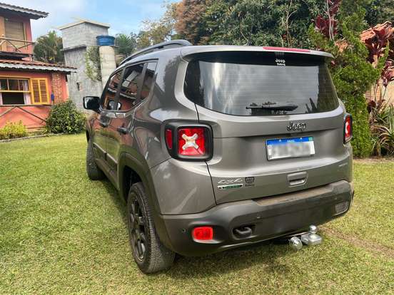 JEEP-RENEGADE-2021