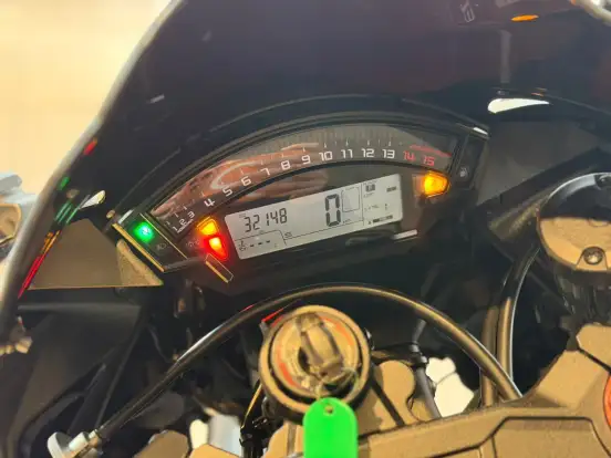 KAWASAKI-NINJA ZX-10R-2016