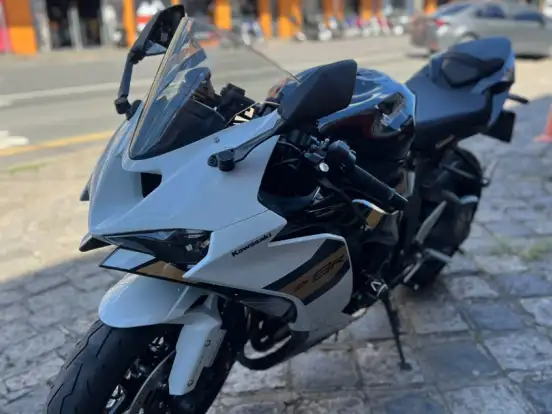 KAWASAKI-NINJA ZX-6R KAWASAKI-NINJA ZX-6R-2025