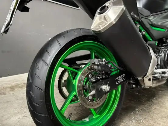 KAWASAKI-Z500 SE KAWASAKI-Z500 SE-2025