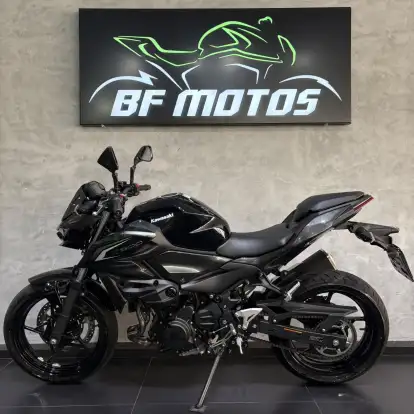 KAWASAKI-Z500-2026