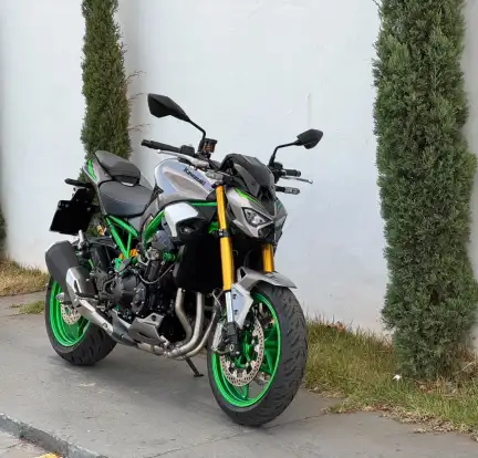 KAWASAKI-Z900 R EDITION-2025