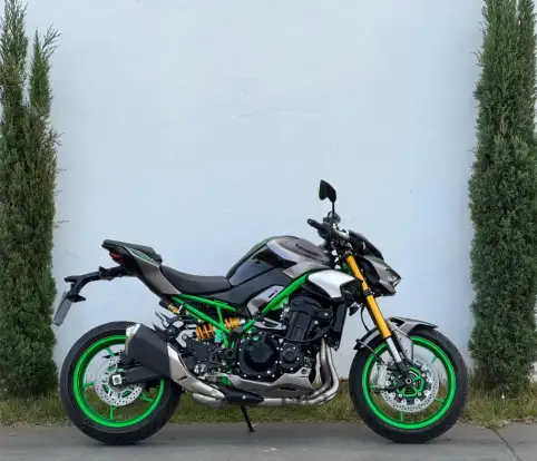 KAWASAKI-Z900 R EDITION-2025