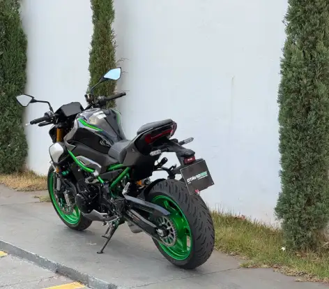 KAWASAKI-Z900 R EDITION-2025