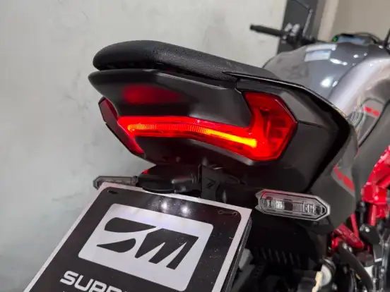 KAWASAKI-Z900 KAWASAKI-Z900-2025