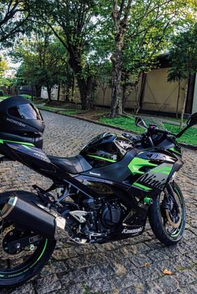 KAWASAKI NINJA 400 