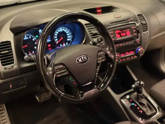 KIA-CERATO-2017