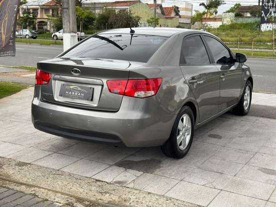 KIA-CERATO-2012