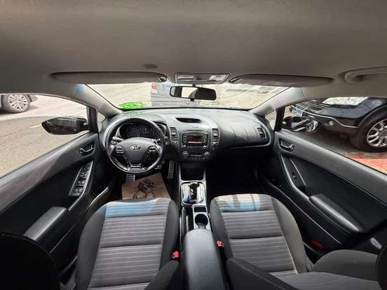 KIA-CERATO-1.6 SX 16V FLEX 4P AUTOMÁTICO KIA-CERATO-2016