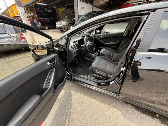 KIA-CERATO-1.6 SX 16V FLEX 4P AUTOMÁTICO KIA-CERATO-2016