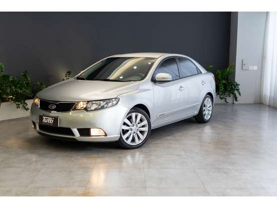 KIA-CERATO-2011