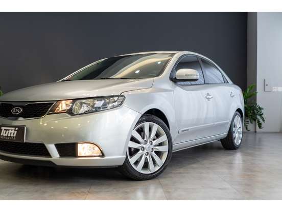 KIA-CERATO-2011