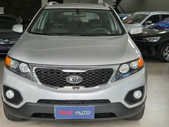 KIA-SORENTO-2011