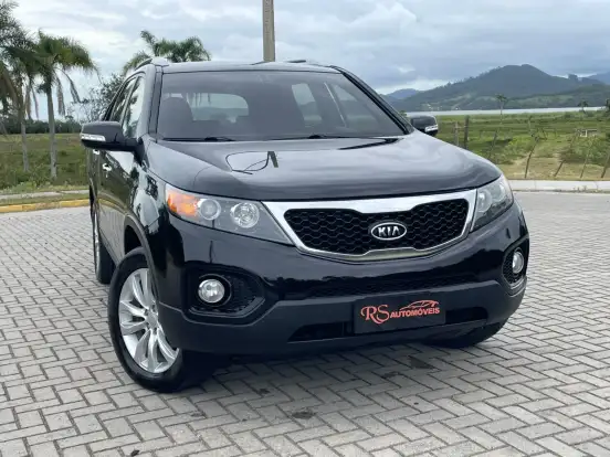 KIA-SORENTO-2011