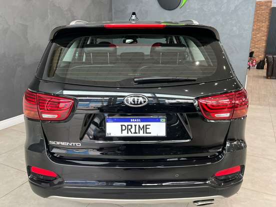 KIA-SORENTO-2.4 16V GASOLINA EX 7L AUTOMÁTICO KIA-SORENTO-2018