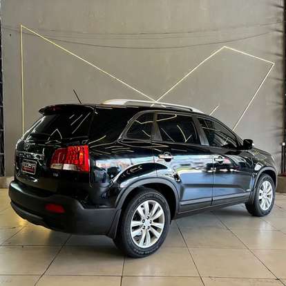 KIA-SORENTO-2010