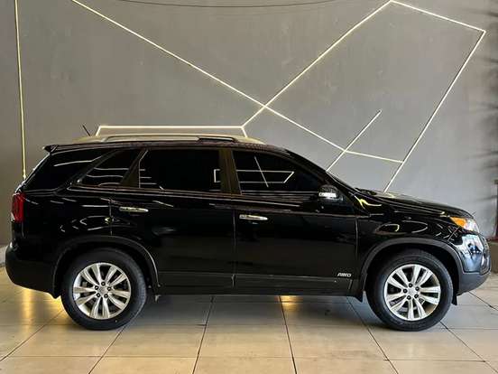 KIA-SORENTO-3.5 V6 GASOLINA EX 7L 4WD AUTOMÁTICO KIA-SORENTO-2010