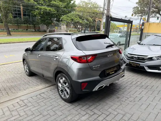 KIA-STONIC-2023