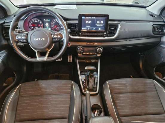 KIA-STONIC-2021