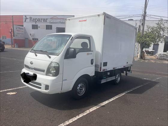 KIA BONGO 2.5 K-2500 4X2 CS TURBO DIESEL 2P MANUAL