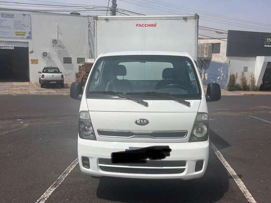 KIA-BONGO-2.5 K-2500 4X2 CS TURBO DIESEL 2P MANUAL KIA-BONGO-2015