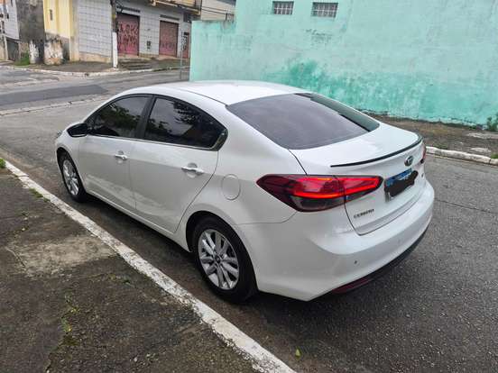 KIA-CERATO-1.6 SX 16V FLEX 4P AUTOMÁTICO KIA-CERATO-2018