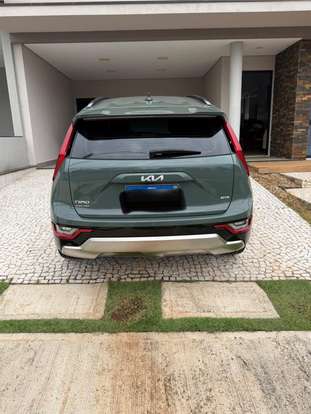 KIA-NIRO-2023