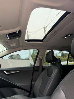 KIA-NIRO-2023