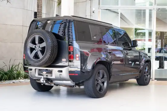 LAND ROVER-DEFENDER-2022