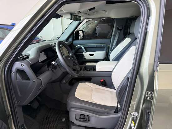 LAND ROVER-DEFENDER-2024