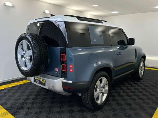 LAND ROVER-DEFENDER-2022