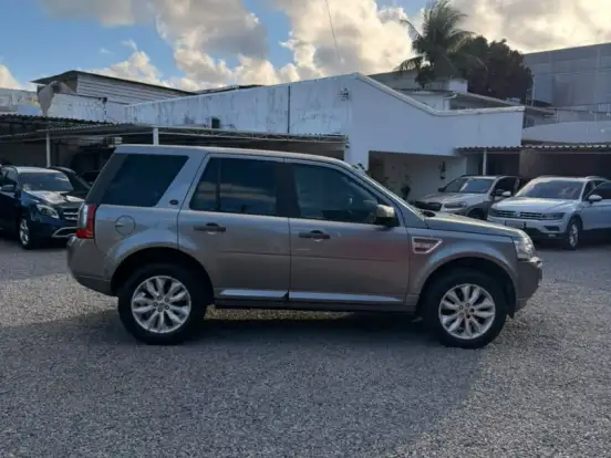 LAND ROVER-FREELANDER 2-3.2 SE 6V 24V GASOLINA 4P AUTOMÁTICO LAND ROVER-FREELANDER 2-2012