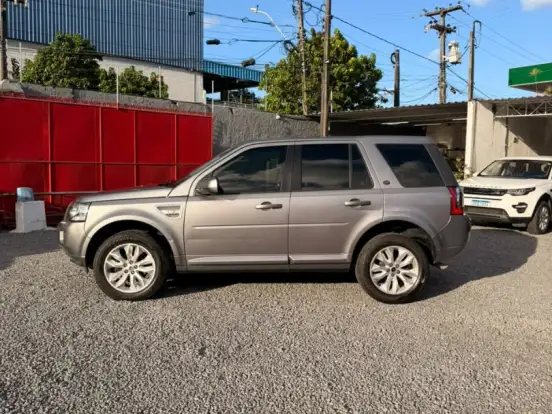 LAND ROVER-FREELANDER 2-3.2 SE 6V 24V GASOLINA 4P AUTOMÁTICO LAND ROVER-FREELANDER 2-2012