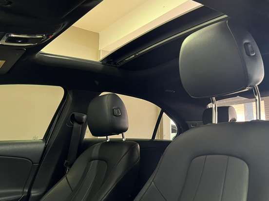 MERCEDES-BENZ-A 200-2020
