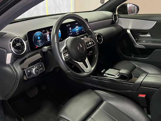 MERCEDES-BENZ-A 200-1.3 CGI GASOLINA STYLE SEDAN 7G-DCT MERCEDES-BENZ-A 200-2020