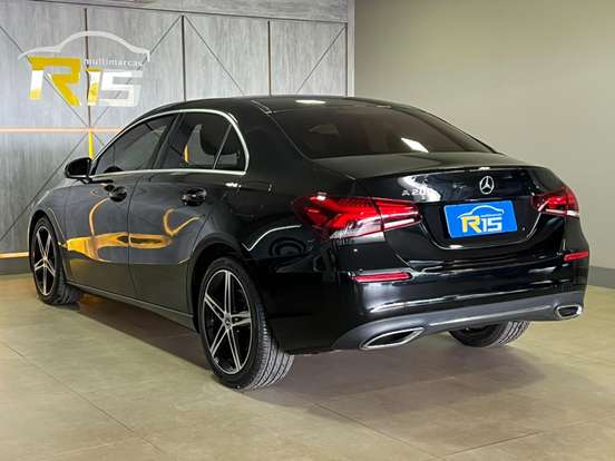 MERCEDES-BENZ-A 200-2020