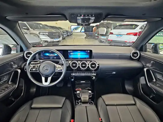 MERCEDES-BENZ-A 250-2.0 CGI GASOLINA VISION 7G-DCT MERCEDES-BENZ-A 250-2019