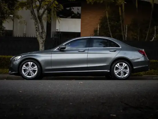 MERCEDES-BENZ-C 180-1.6 CGI AVANTGARDE 16V TURBO GASOLINA 4P AUTOMÁTICO MERCEDES-BENZ-C 180-2017