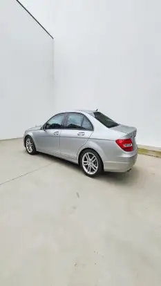MERCEDES-BENZ-C 180-2011