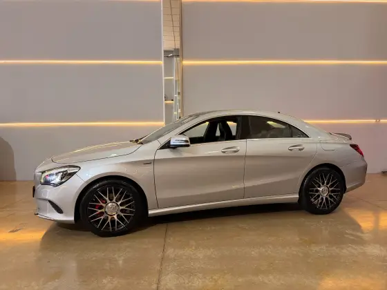 MERCEDES-BENZ CLA 180 1.6 CGI GASOLINA 7G-DCT