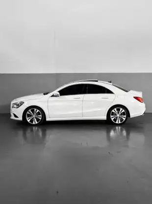 MERCEDES-BENZ-CLA 200-1.6 VISION 16V FLEX 4P AUTOMÁTICO MERCEDES-BENZ-CLA 200-2016