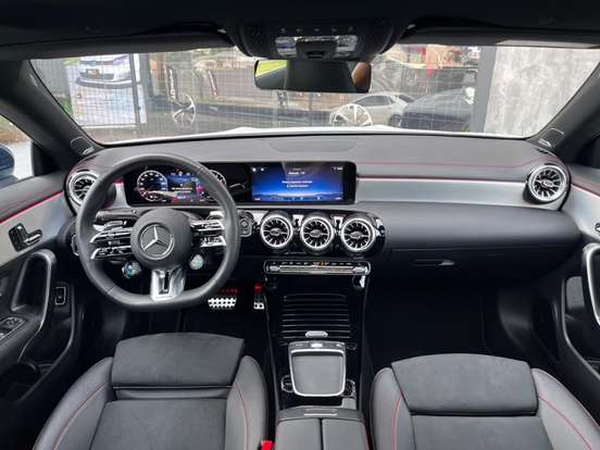 MERCEDES-BENZ-CLA 35 AMG-2.0 MHEV 4MATIC 8G-DCT MERCEDES-BENZ-CLA 35 AMG-2024