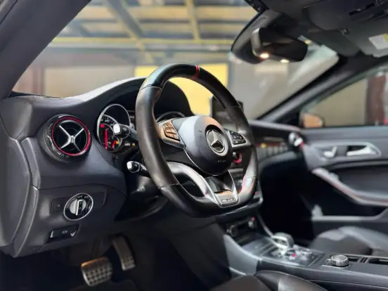 MERCEDES-BENZ-CLA 45 AMG-2.0 16V TURBOCHARGED GASOLINA 4P AUTOMÁTICO MERCEDES-BENZ-CLA 45 AMG-2017