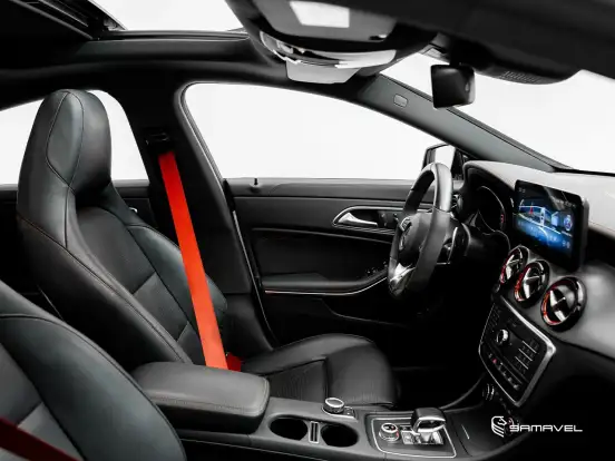 MERCEDES-BENZ-CLA 45 AMG-2.0 16V TURBOCHARGED GASOLINA 4P AUTOMÁTICO MERCEDES-BENZ-CLA 45 AMG-2015