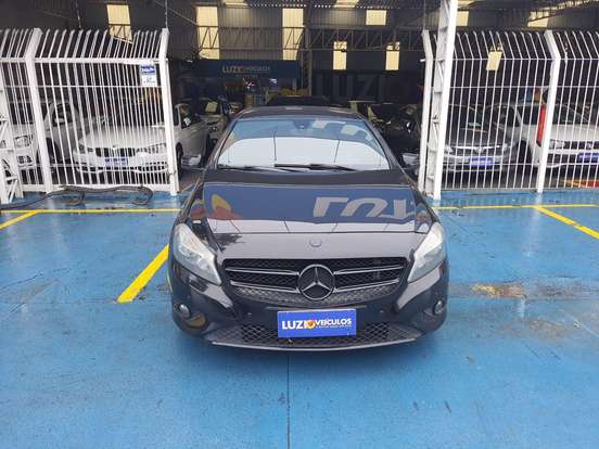 MERCEDES-BENZ-CLASSE A-1.6 200 TURBO STYLE GASOLINA 4P AUTOMATIZADO MERCEDES-BENZ-CLASSE A-2014