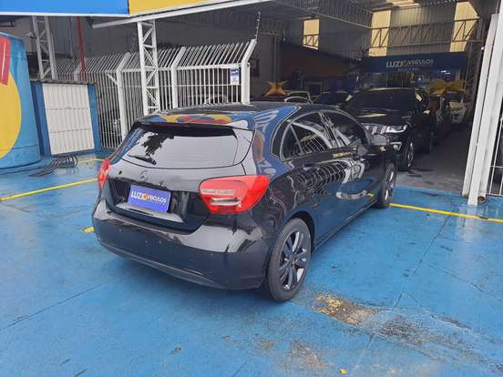 MERCEDES-BENZ-CLASSE A-1.6 200 TURBO STYLE GASOLINA 4P AUTOMATIZADO MERCEDES-BENZ-CLASSE A-2014
