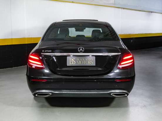 MERCEDES-BENZ-E 250-2017