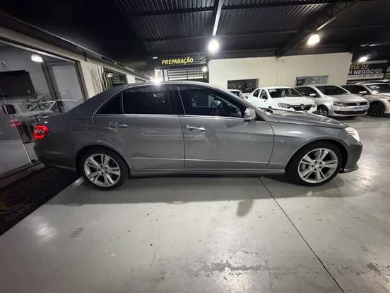 MERCEDES-BENZ-E 500-2012